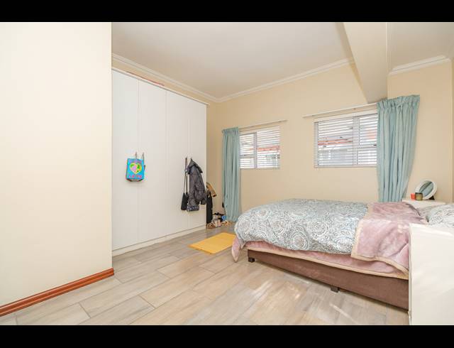 2 BEDROOM APARTMENT FOR SALE IN PARKVIEW